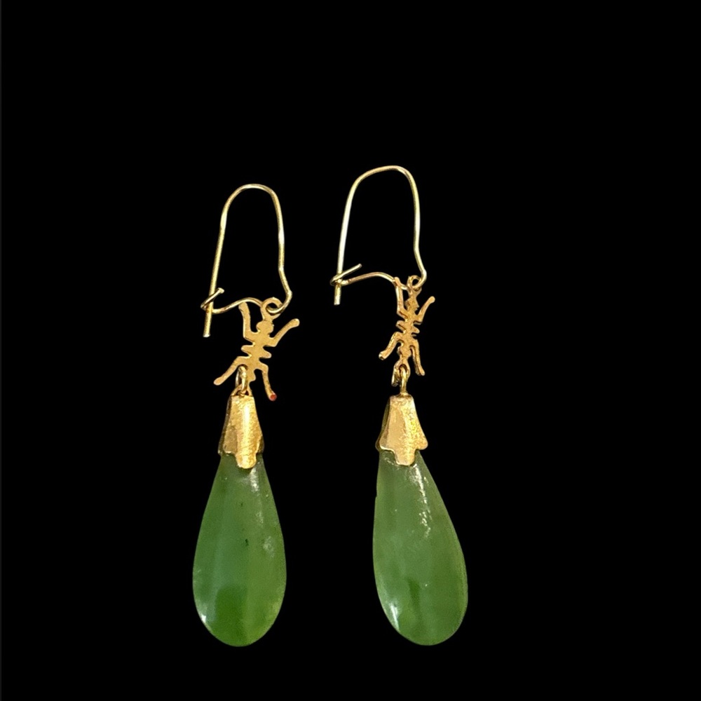 Vintage green dangle stone gold plated earrings